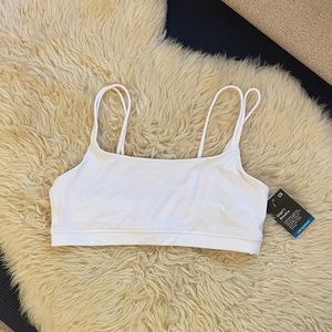 GapFit Breathe low support strappy sports bra